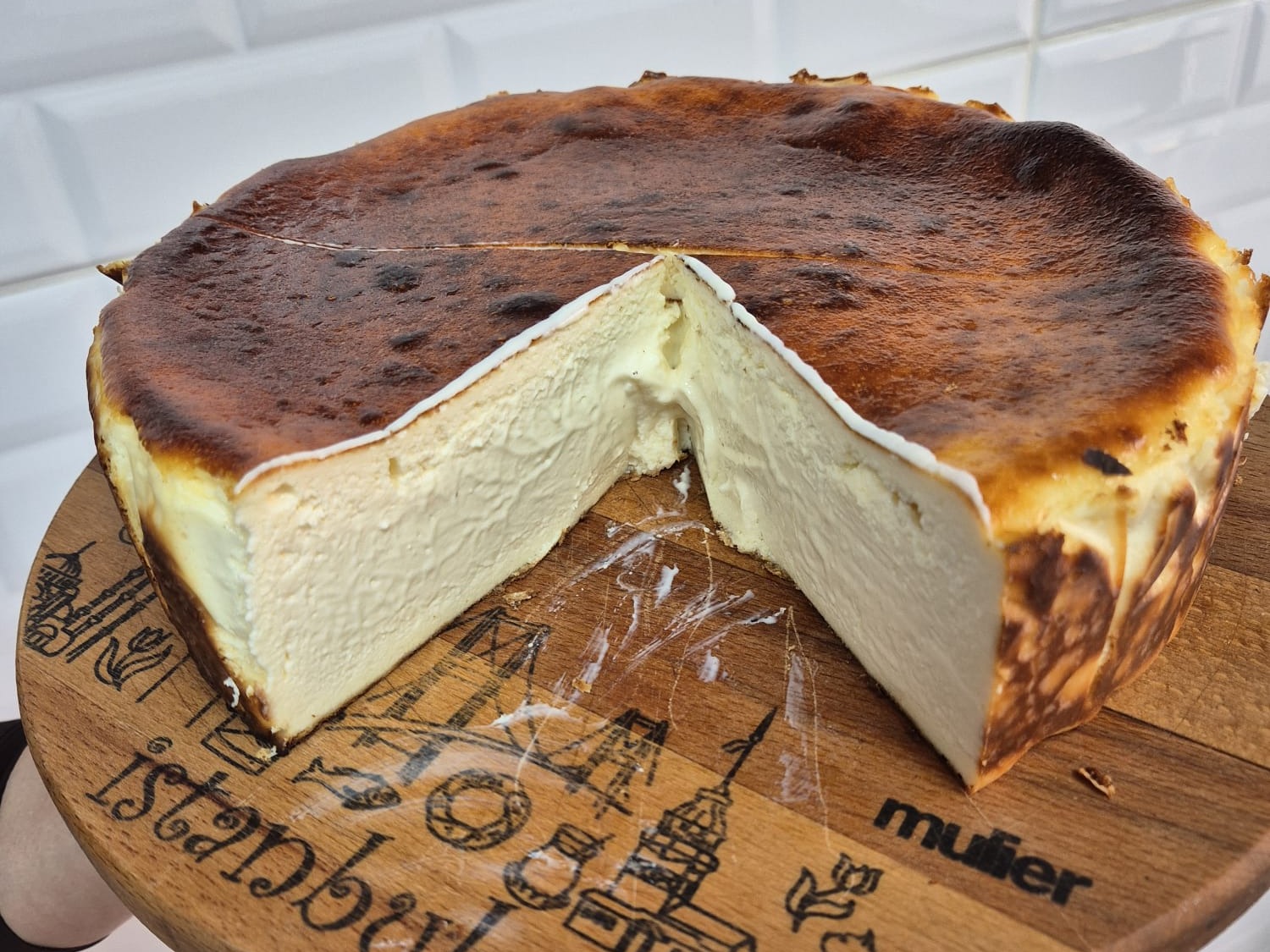 San Sebastian CheeseCake